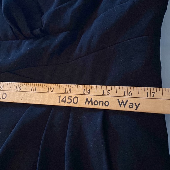 Jones New York Little Black Dress Size 16. Faux Wrap. Fully lined. - Picture 12 of 13